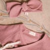 Footie and hair ribbon in pima cottoon - hibisco - Puno Collection | UAUA Collections